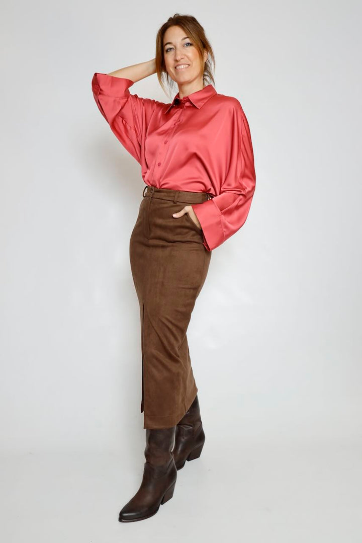 CAMISA HOLGADA CON PUÑOS ANCHOS Y CUELLO CLÁSICO CPE3MDG