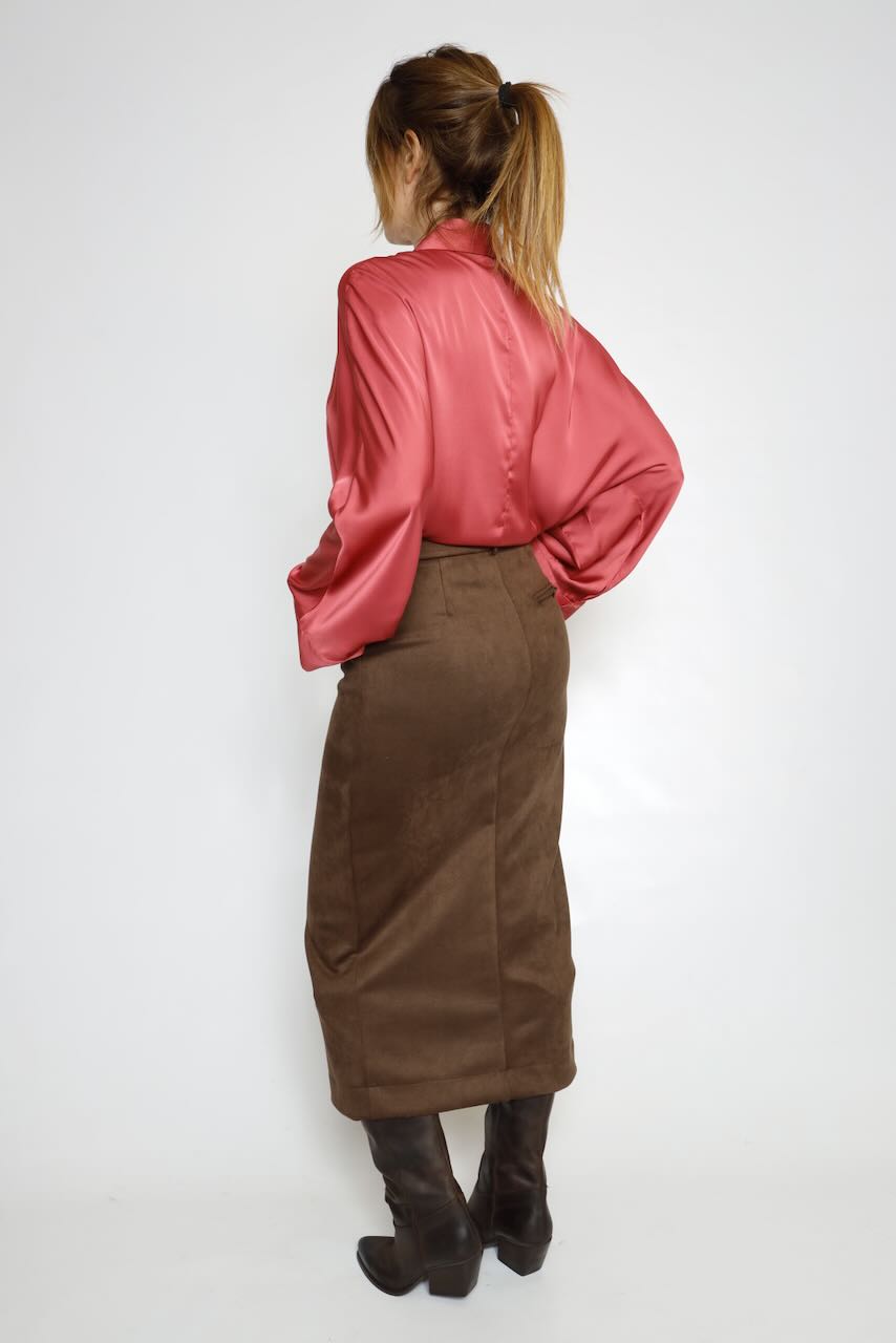 CAMISA HOLGADA CON PUÑOS ANCHOS Y CUELLO CLÁSICO CPE3MDG