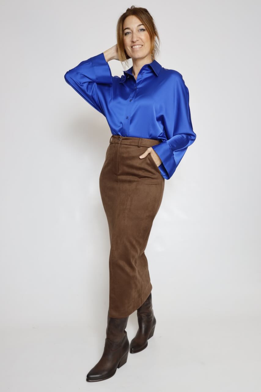 CAMISA HOLGADA CON PUÑOS ANCHOS Y CUELLO CLÁSICO CPE3MDG