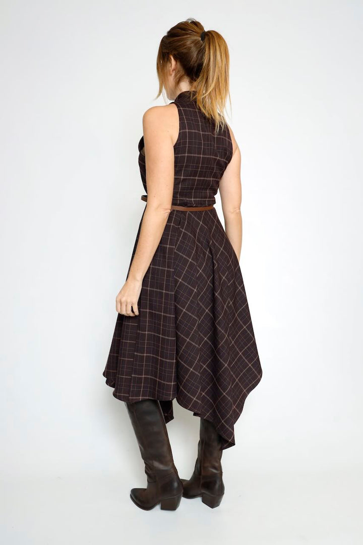 VESTIDO MARRON CUADROS ASIMETRICO CON CINTURON A26ES708