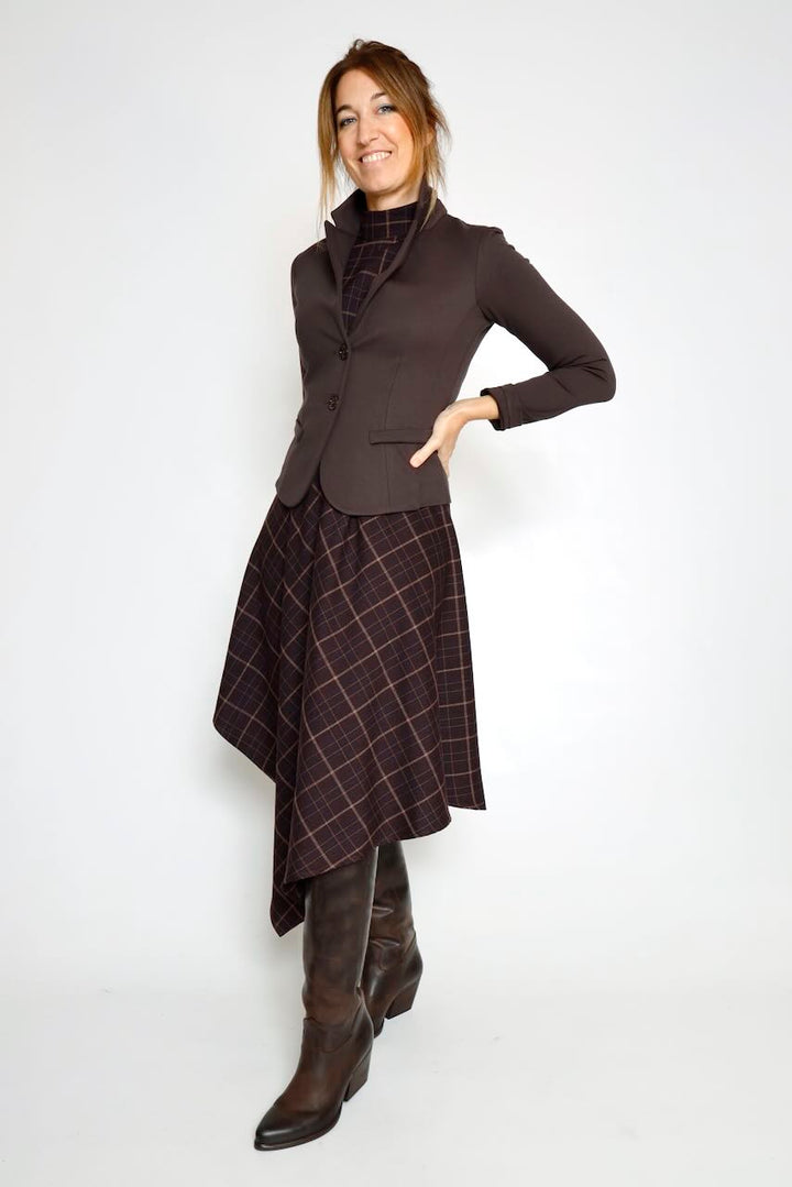 VESTIDO MARRON CUADROS ASIMETRICO CON CINTURON A26ES708