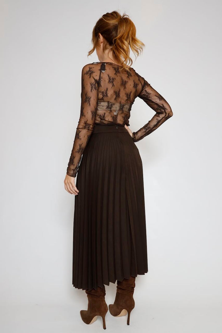 BLUSA MARRON MANGA LARGA 26IB924