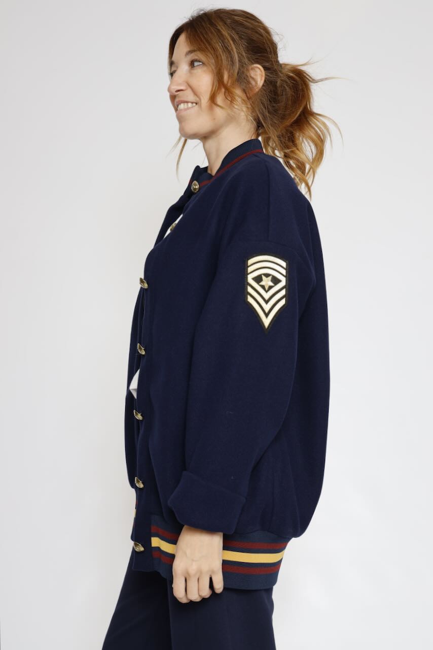 CHAQUETA ESTILO BOMBER AZUL MARINO 26IB145