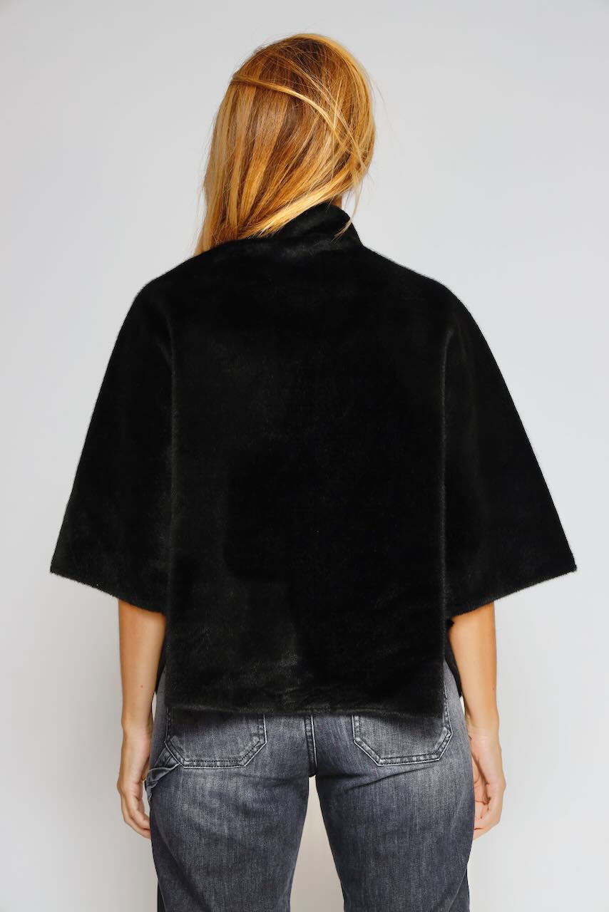 CAPA DEWI.7002511-NEGRO