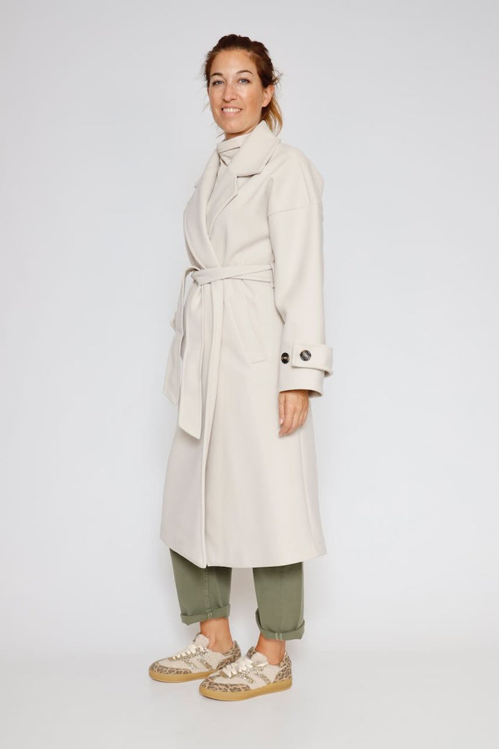 ABRIGO BY09102-LATTE