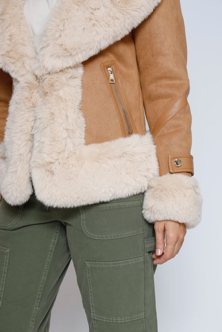 PELLIZA CORTA WC4008O44601-CAMEL