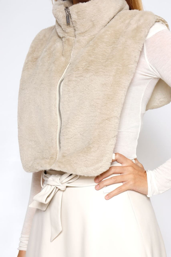 CAPA REVERSIBLE NURA.7002512-LATTE