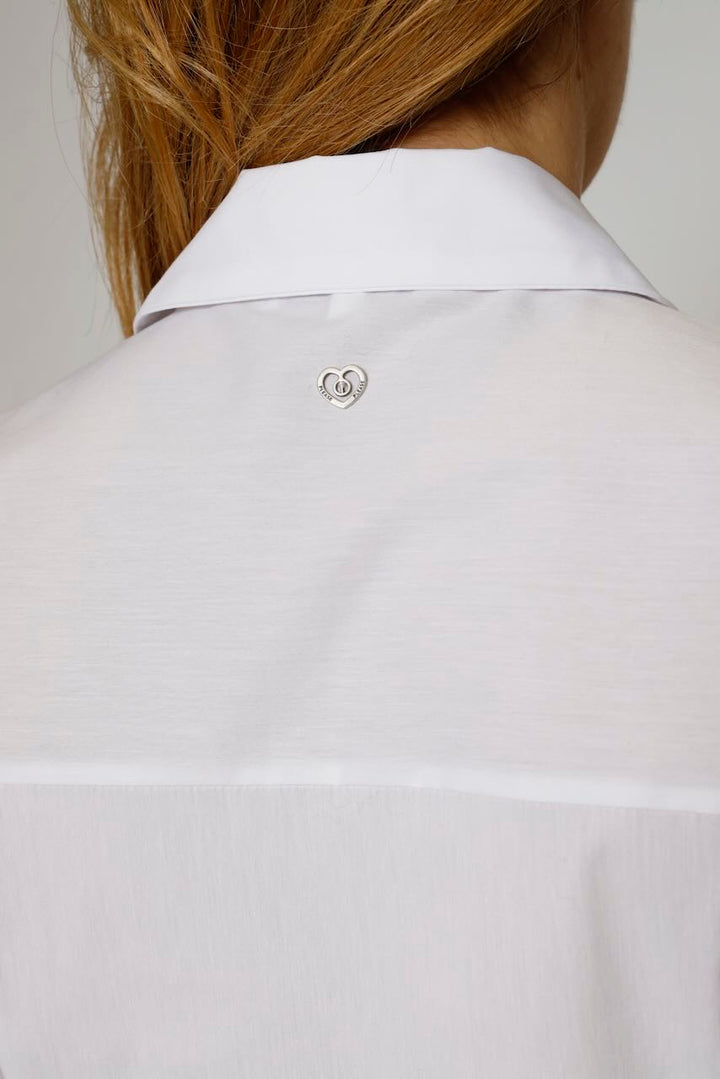 Camisa acampanada con pinzas y cuello clásico C1KXWV6000-BLANCO