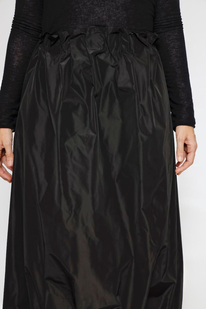 FALDA A5UC0422-NEGRO