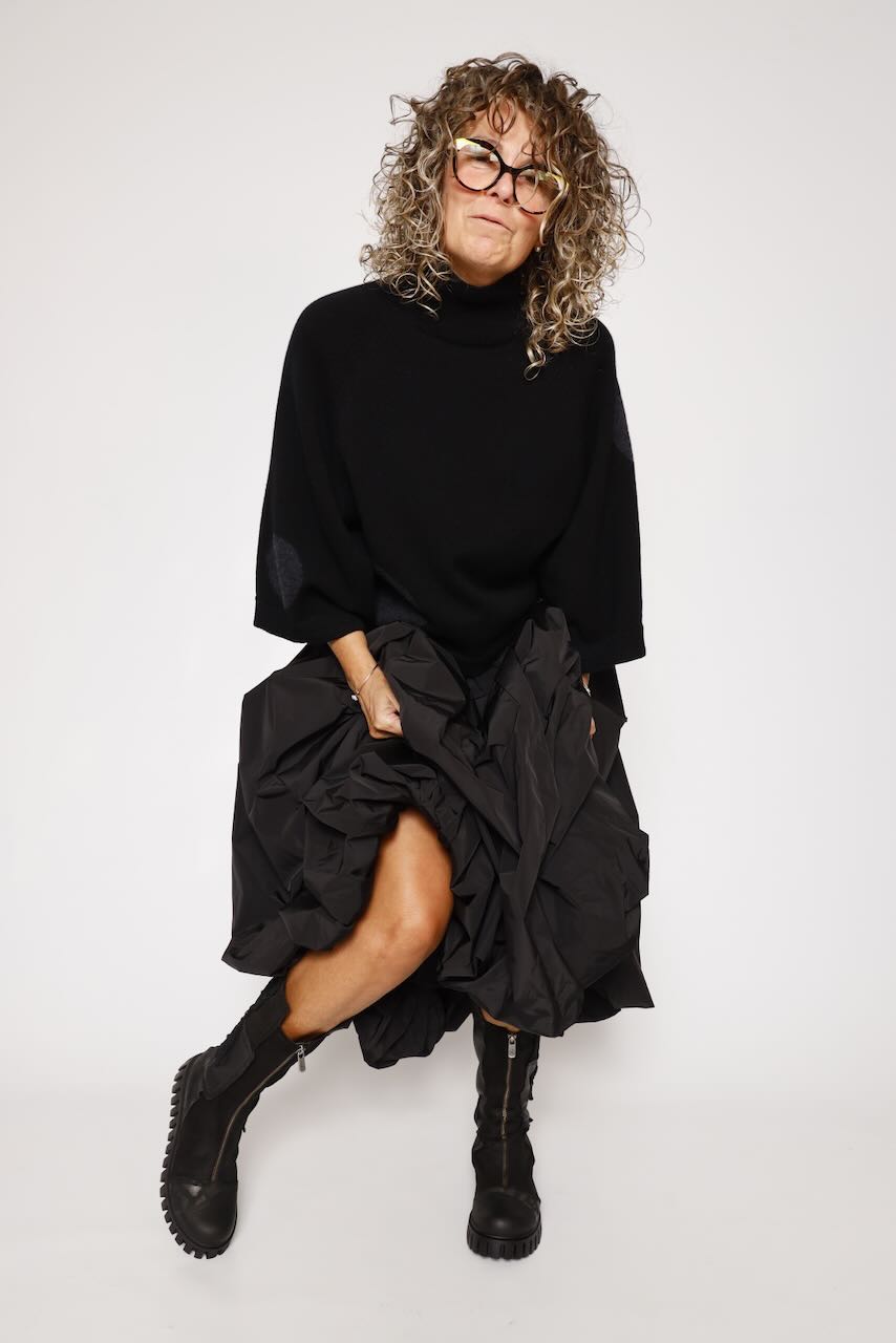 FALDA GLOBO NEGRA J.RAMON