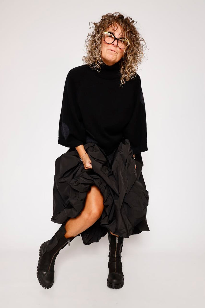 FALDA GLOBO NEGRA J.RAMON