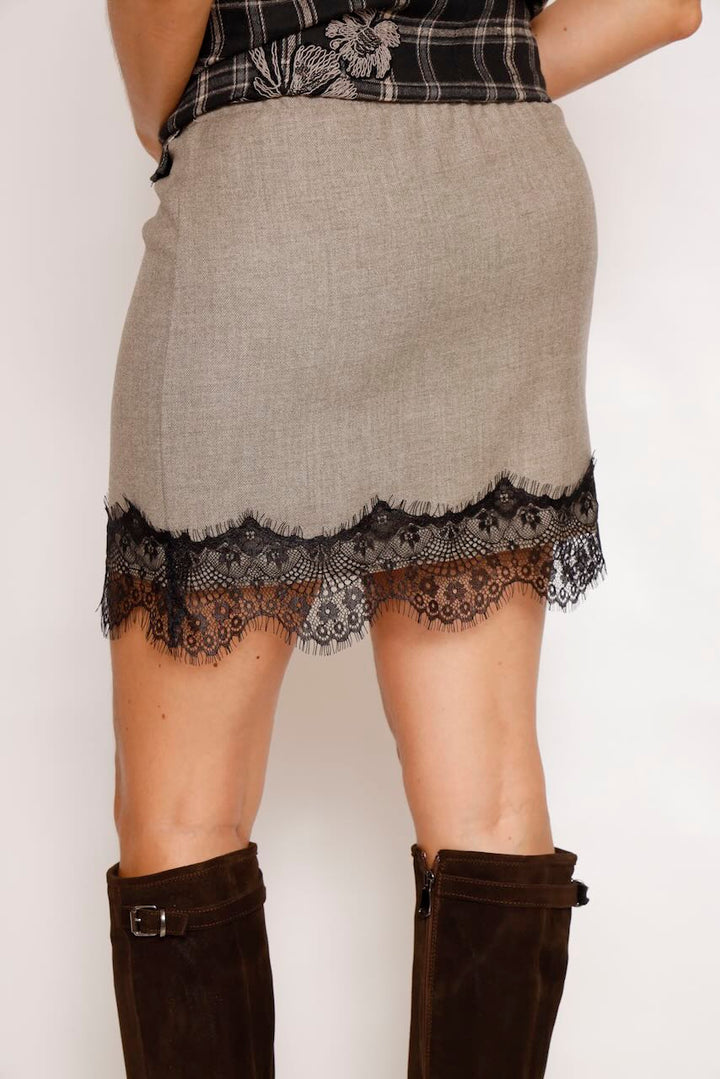 MINIFALDA CORTA TAUPE A26ES302