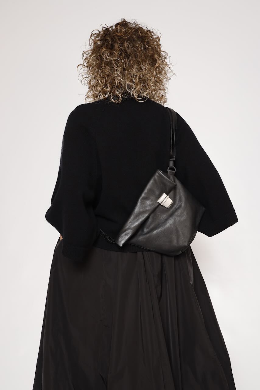 BOLSO NEGRO METALIZADO PIEL M.AMELL