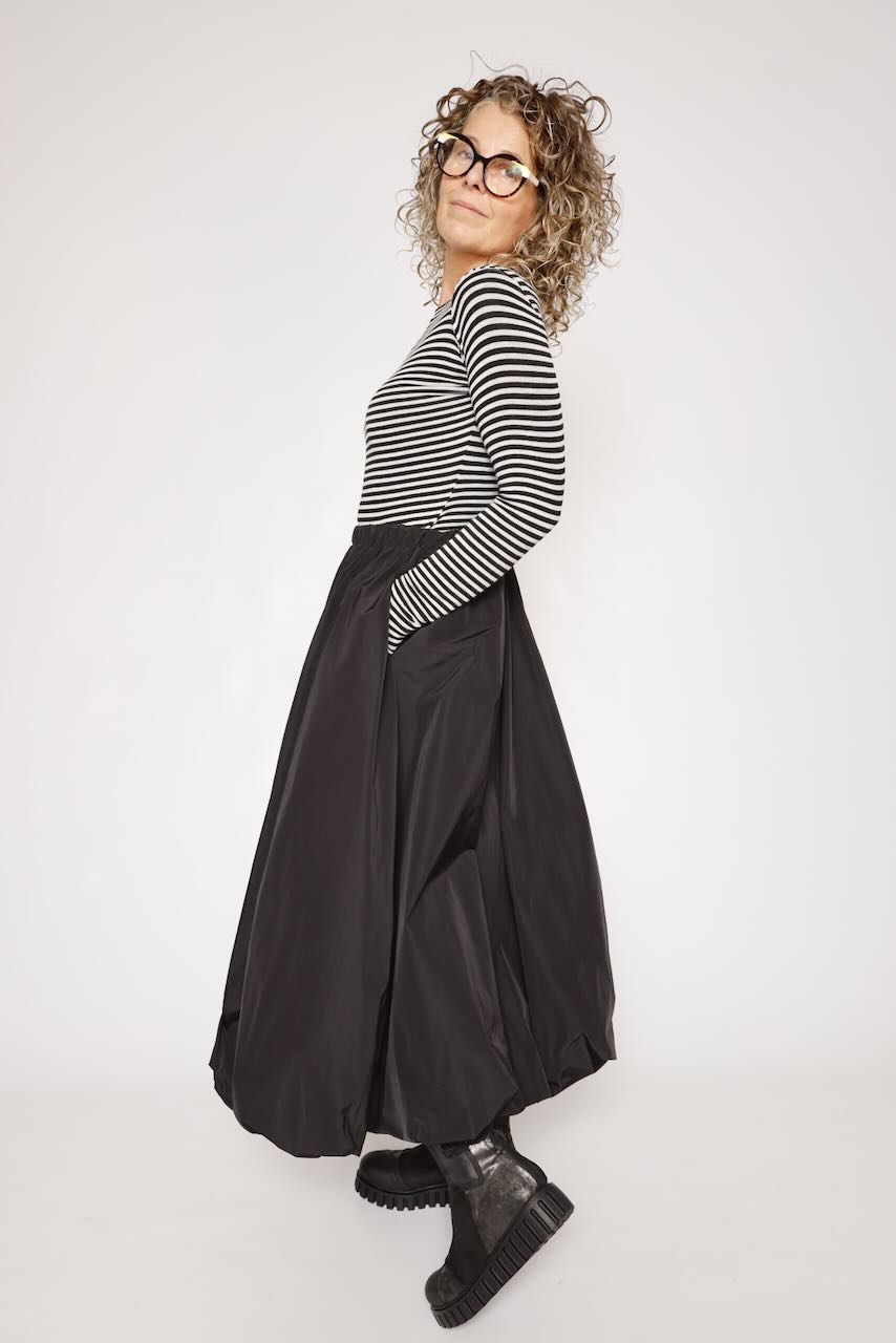 CAMISETA REVERSIBLE DE RAYAS NEGRO Y BLANCO /NEGRO A6BM6742