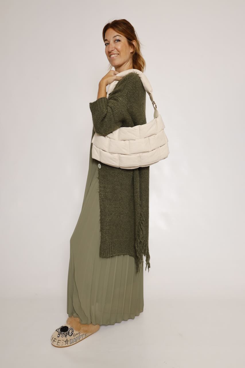 BOLSO ACOLCHADO ESTILO PUFFER LATTE 62A81010