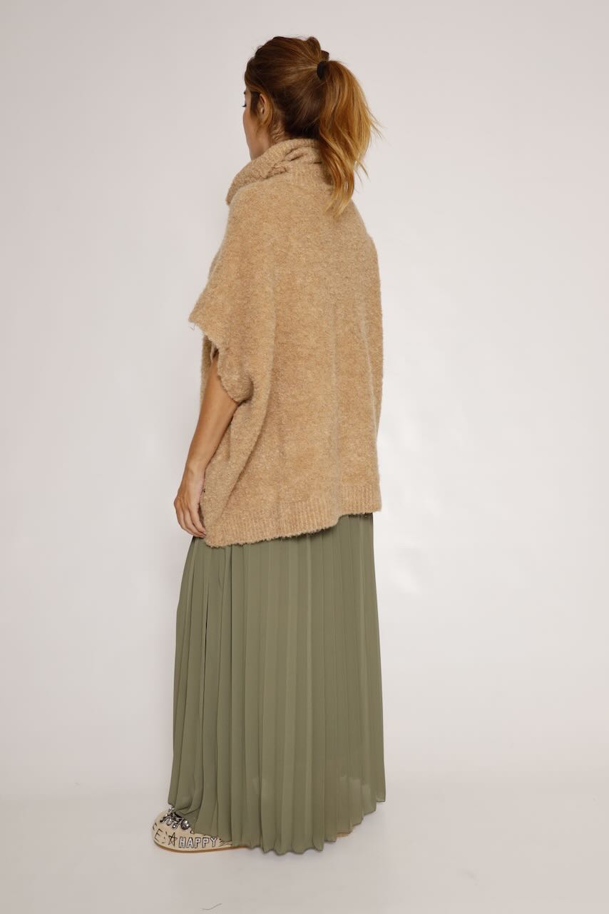 JERSEY CAMEL SIN MANGAS LIROY