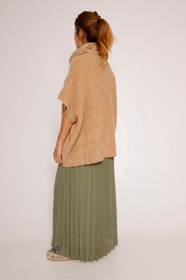 JERSEY CAMEL SIN MANGAS LIROY