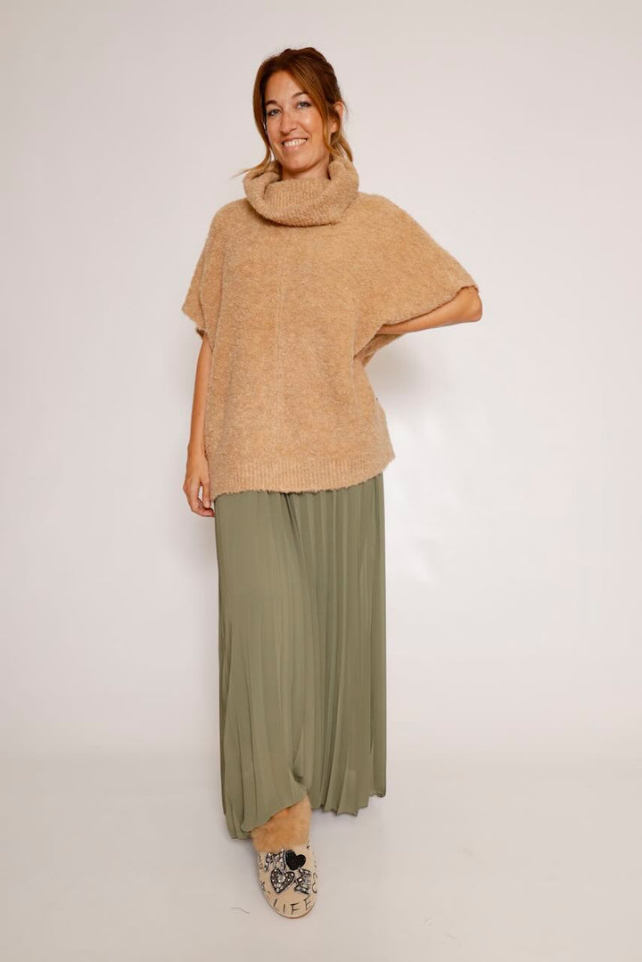 JERSEY CAMEL SIN MANGAS LIROY