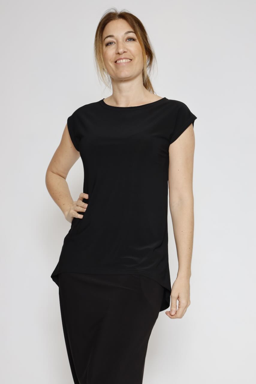 CAMISETA KAAM-NEGRO