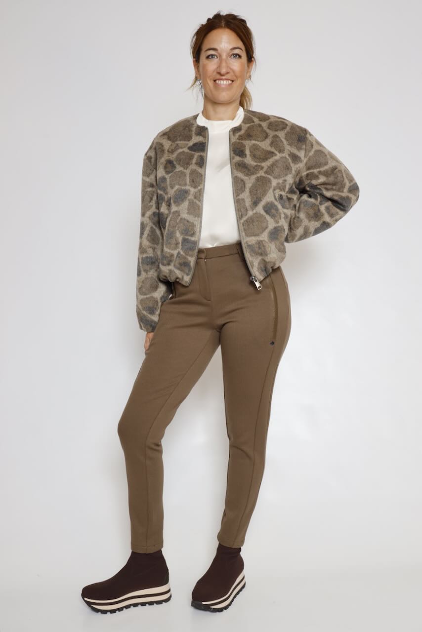 CHAQUETA BOMBER ANIMAL PRINT MANOA