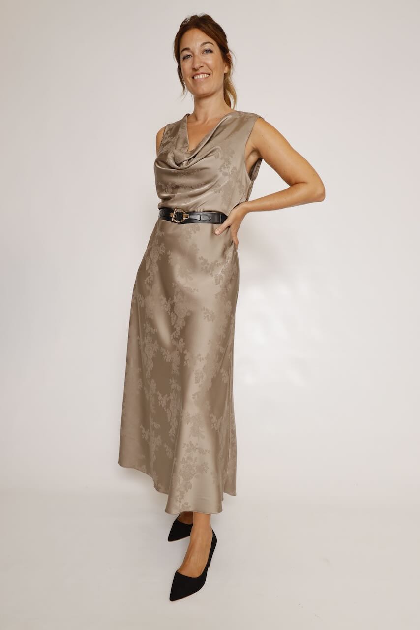 VESTIDO ADAMASCADO CHAMPAGNE 62P81007