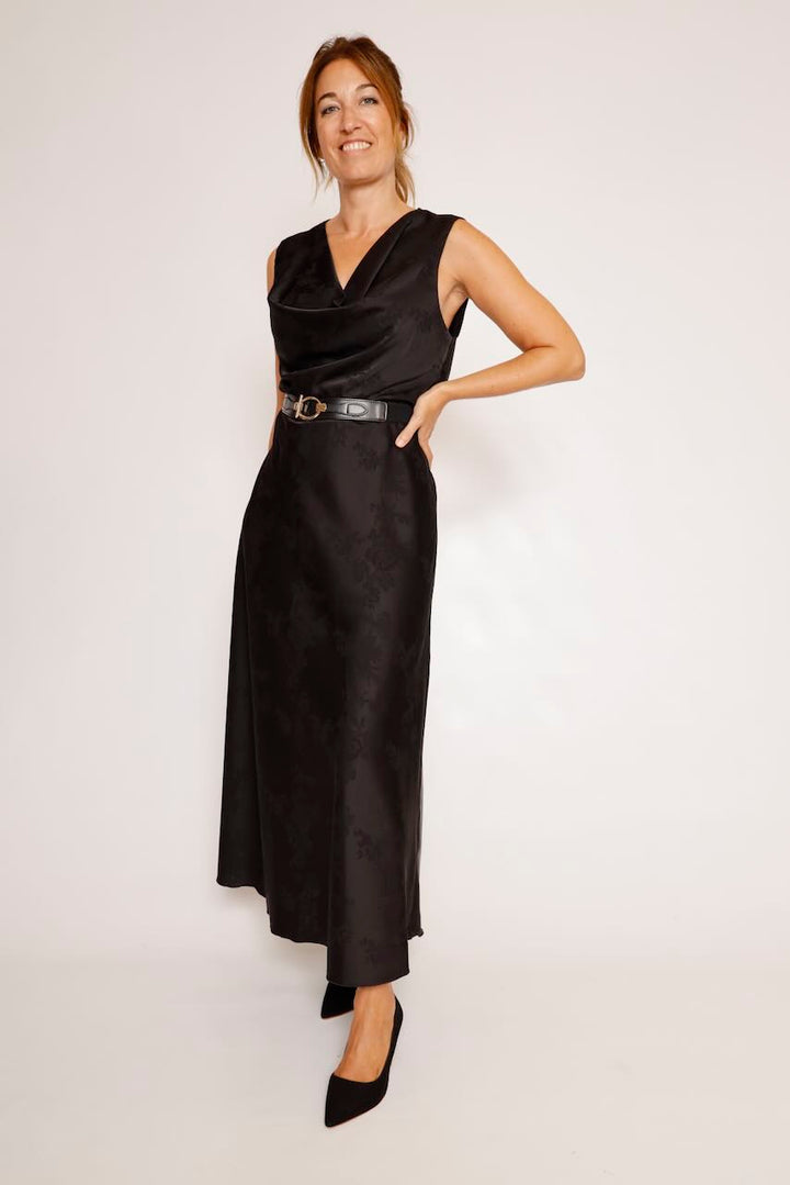 VESTIDO ADAMASCADO NEGRO 62P81007