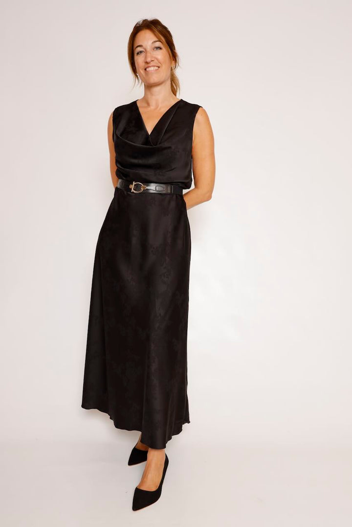 VESTIDO ADAMASCADO NEGRO 62P81007