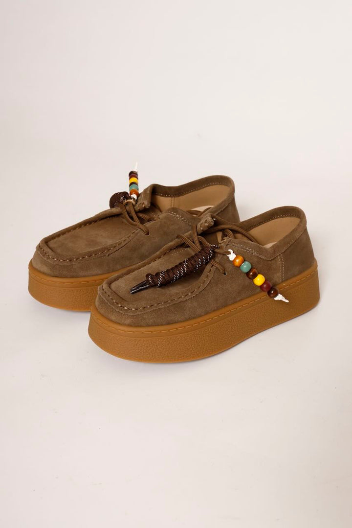 ZAPATO PLATAFORMA EN TAUPE MALADETA-260