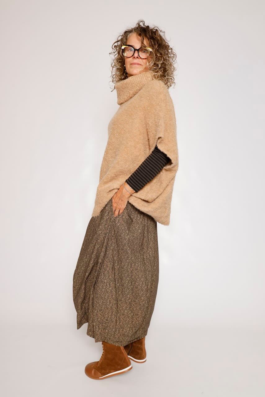 JERSEY CAMEL SIN MANGAS LIROY