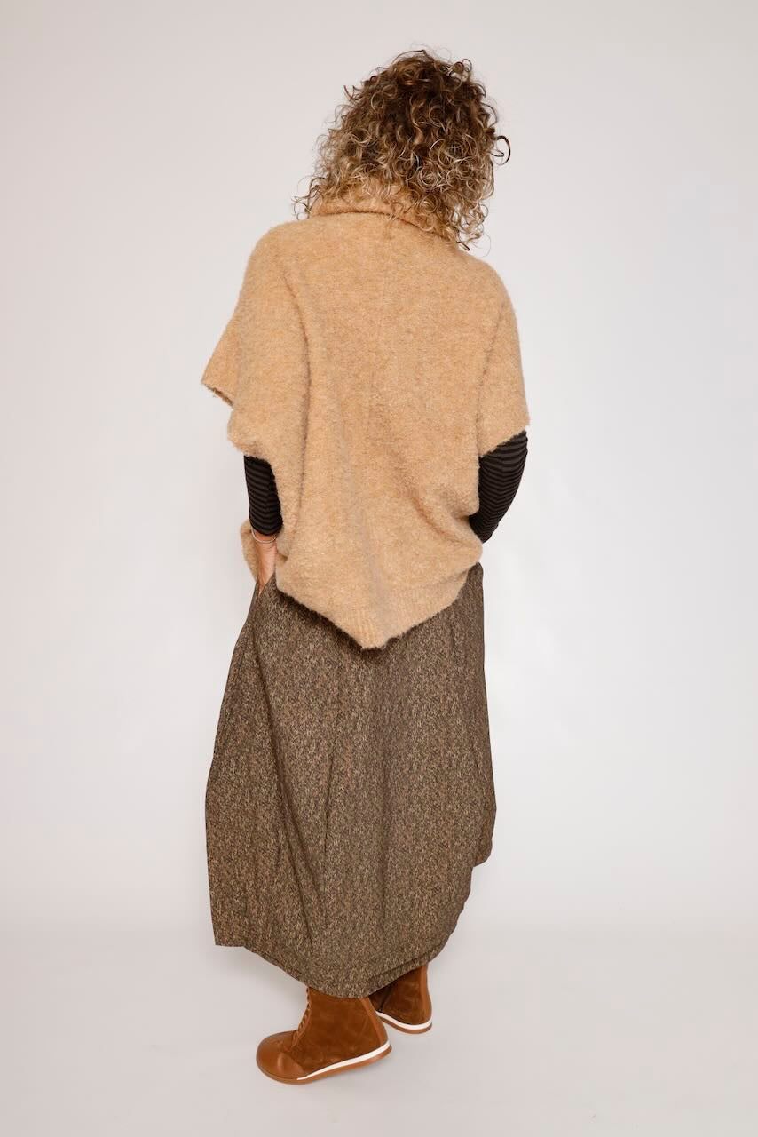 JERSEY CAMEL SIN MANGAS LIROY