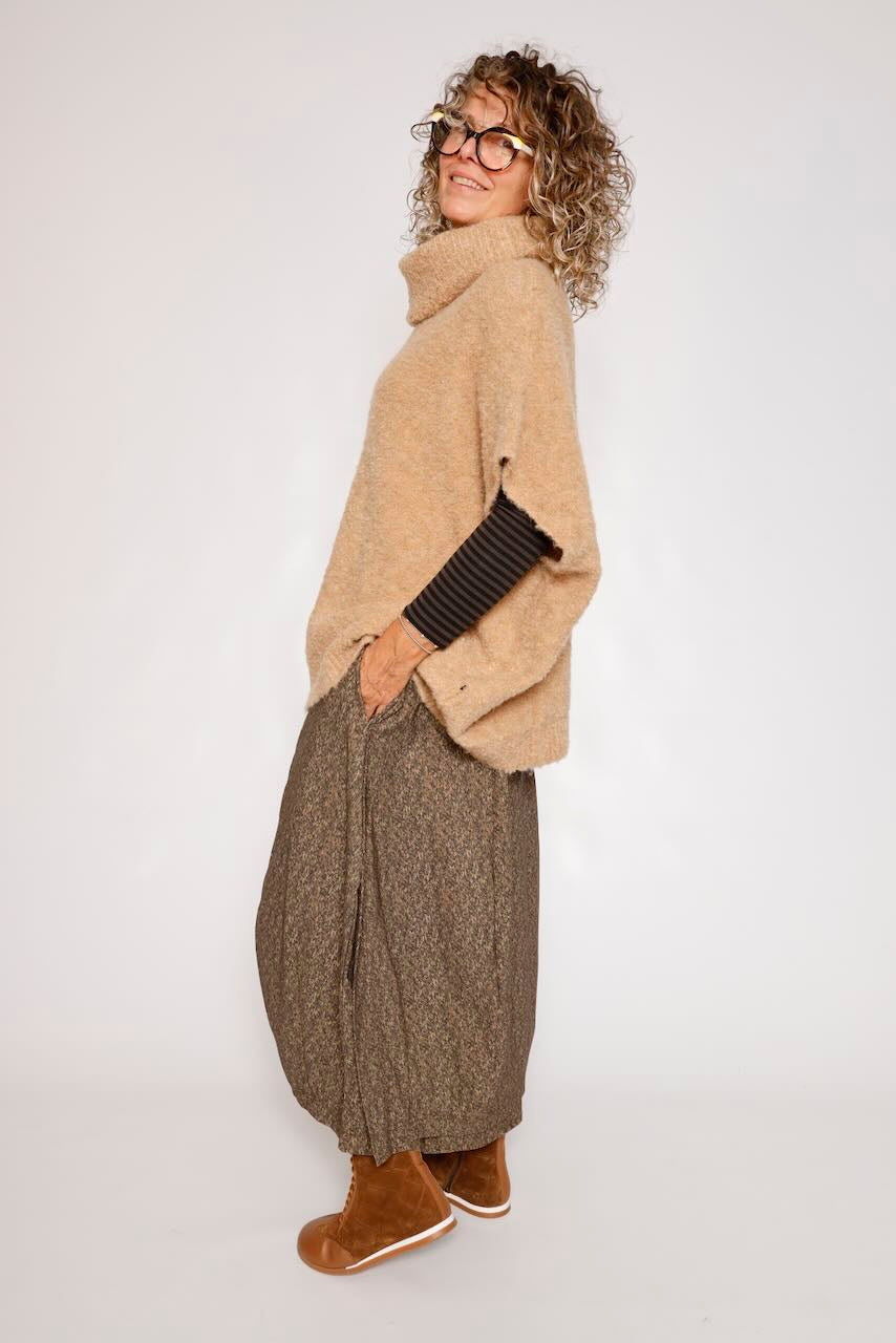 JERSEY CAMEL SIN MANGAS LIROY