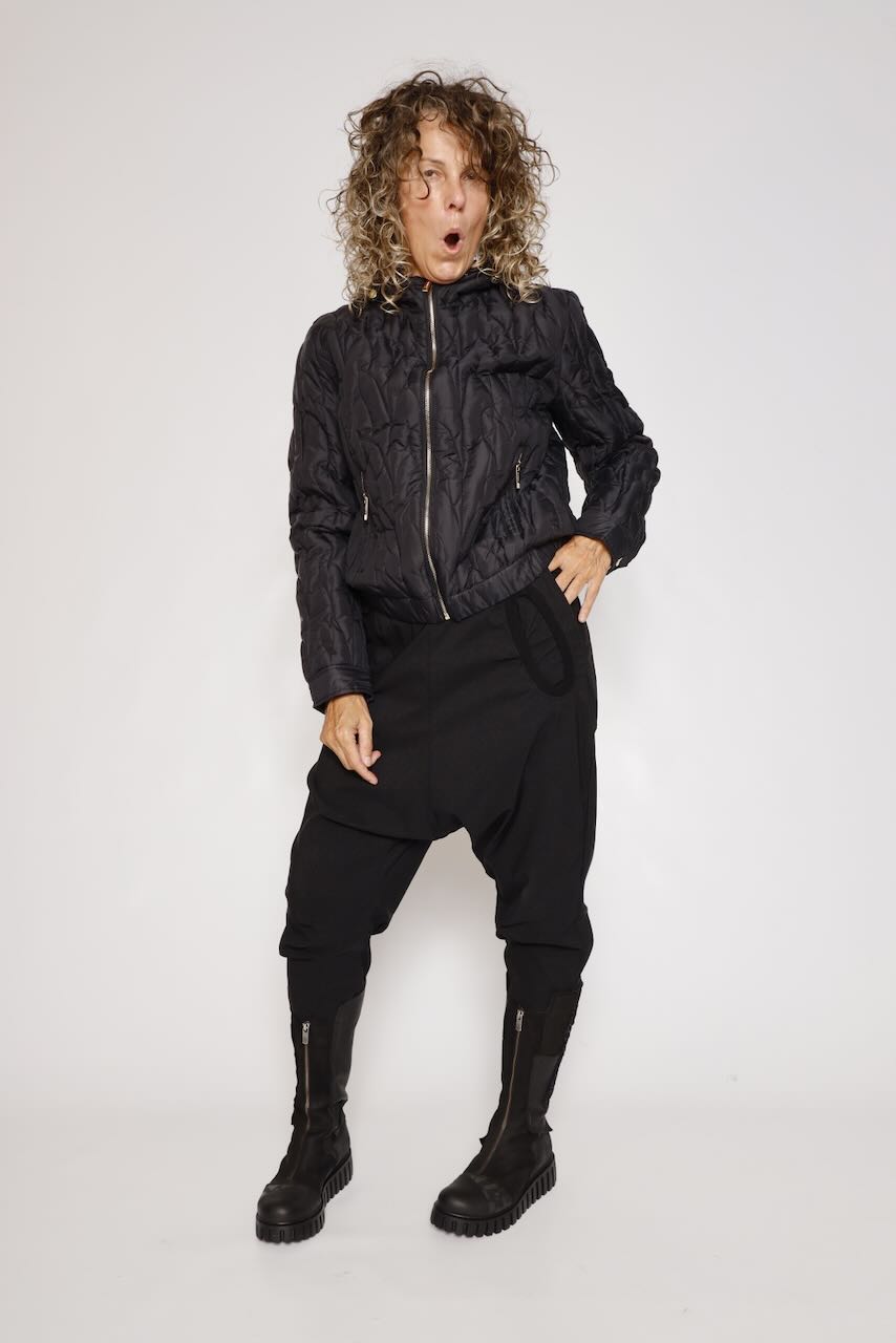 CHAQUETA ACOLCHADA NEGRA WC3001O42301