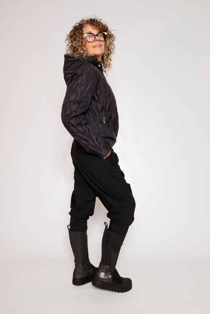 CHAQUETA ACOLCHADA NEGRA WC3001O42301