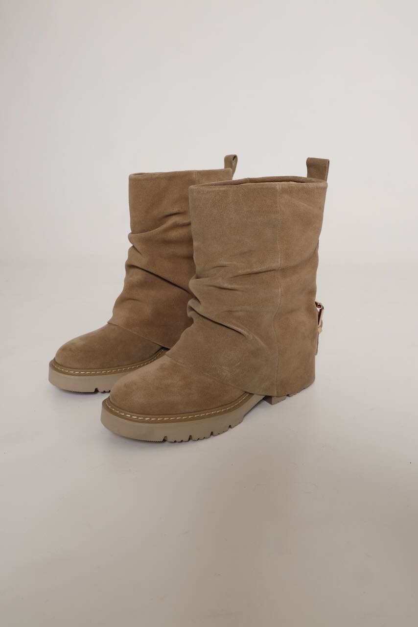 BOTIN VISON TACHUELAS Y HEBILLA I260885