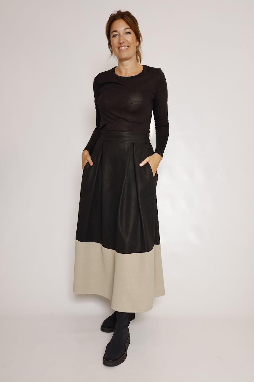 CAMISETA NEGRA LAMY