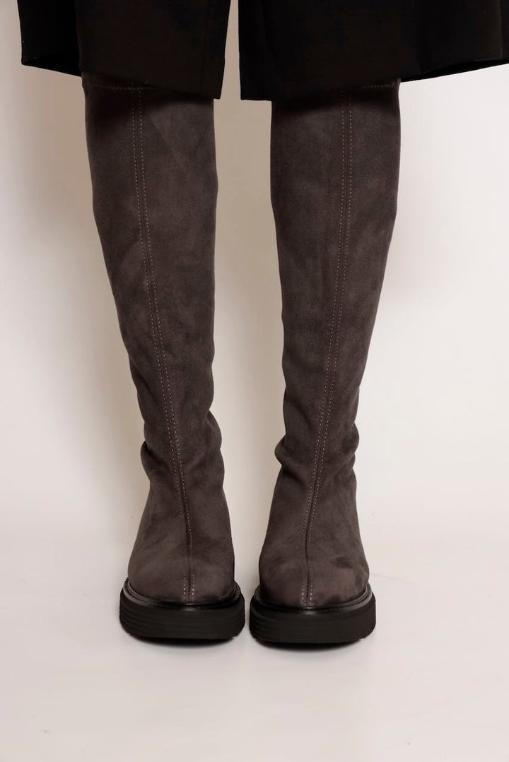 BOTA CALCETÍN ANTE ANTRACITA 24201