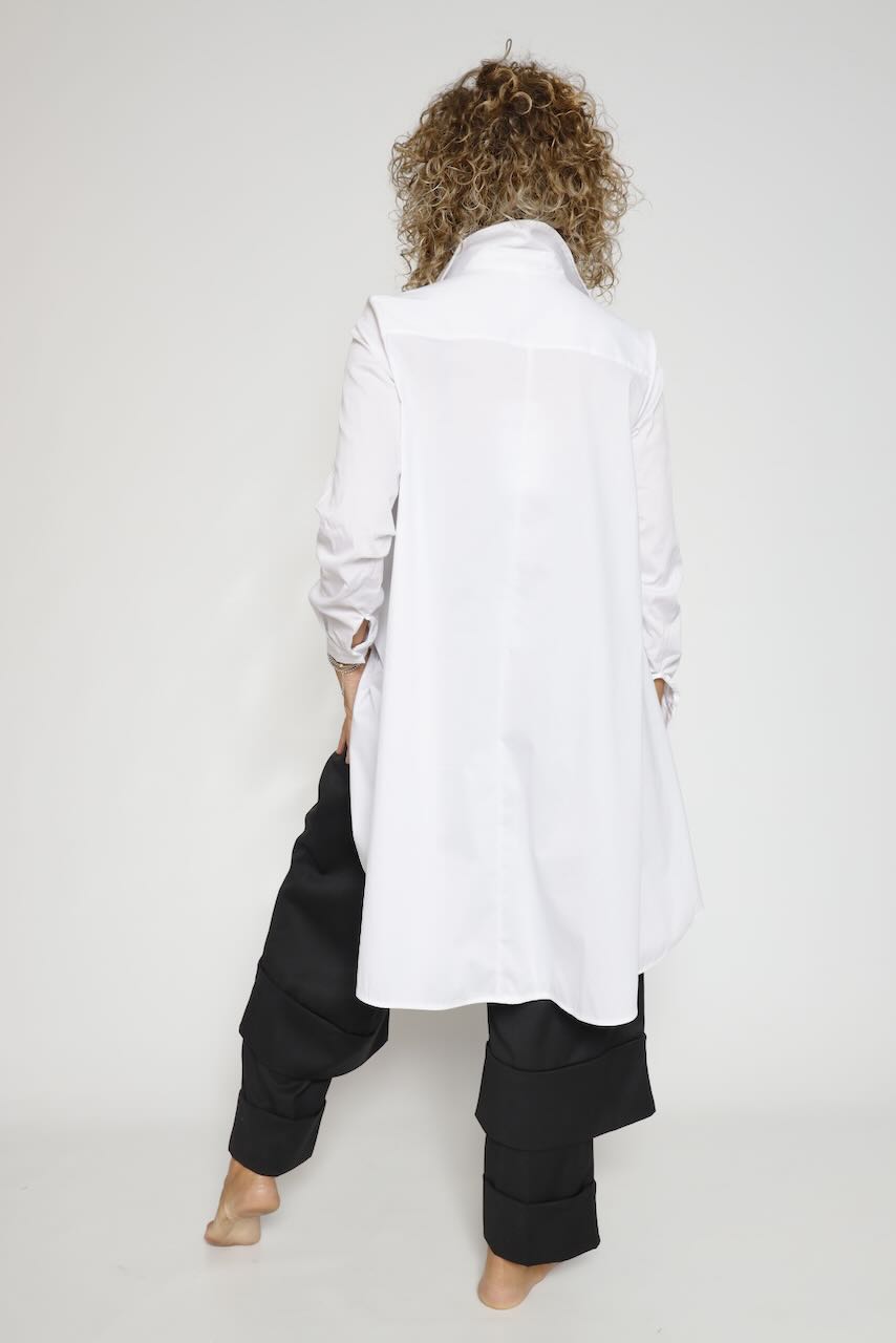 PANTALÓN NEGRO CON BAJO SUPERPUESTO A6BM6797