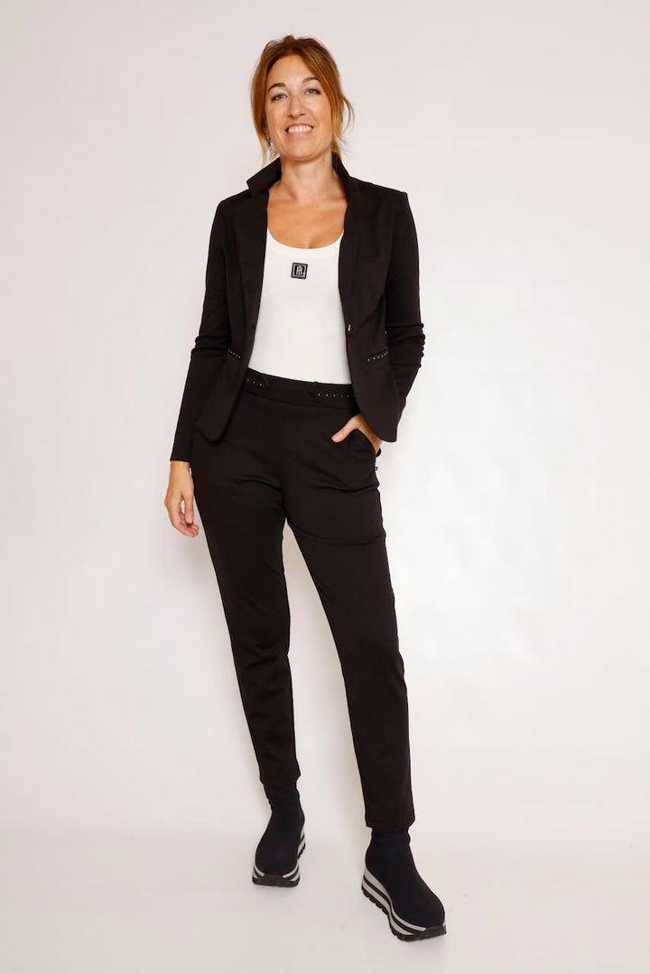 PANTALÓN RECTO NEGRO  RAVEN