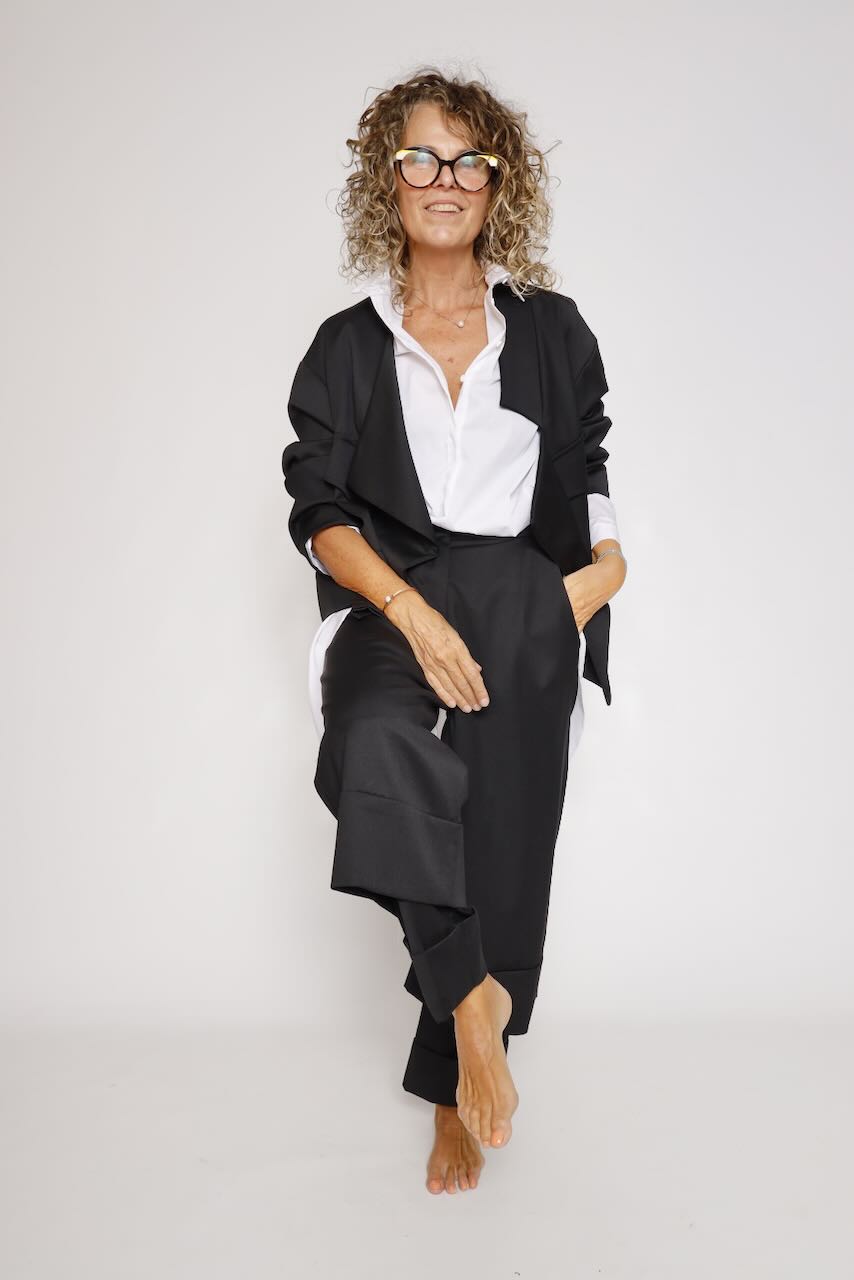 CHAQUETA NEGRA A6BM6799