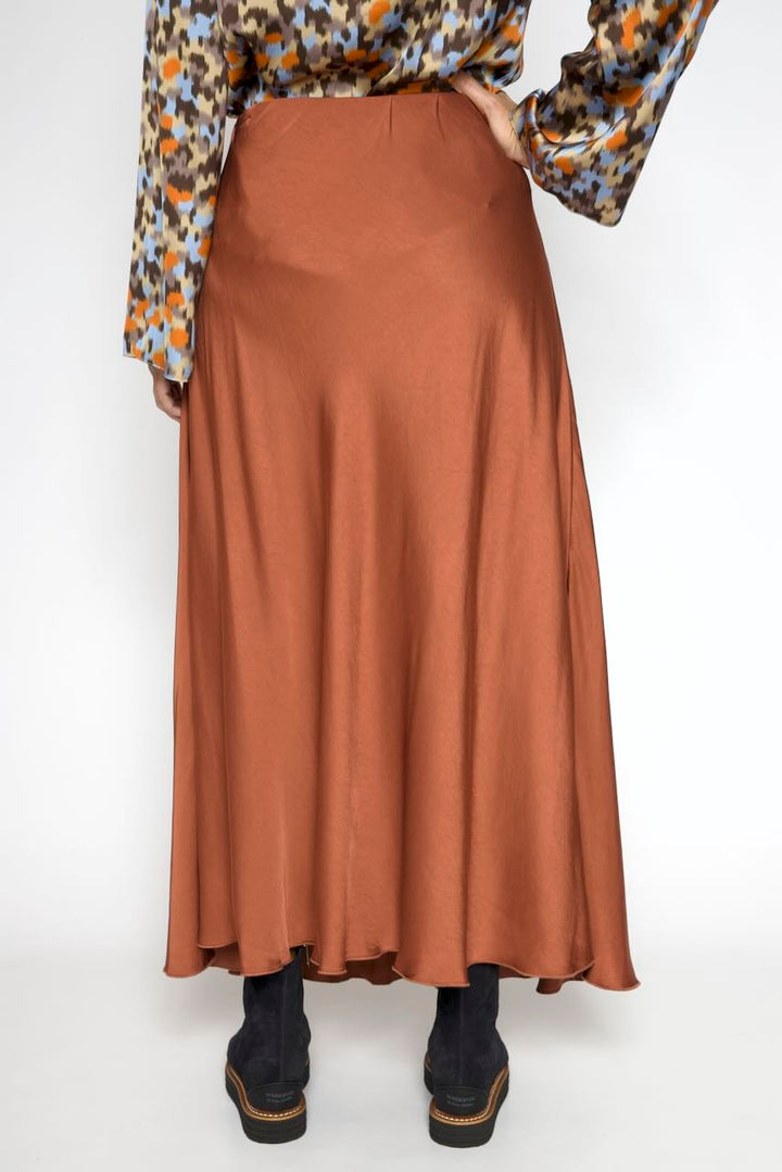 FALDA BY09117-MARRON