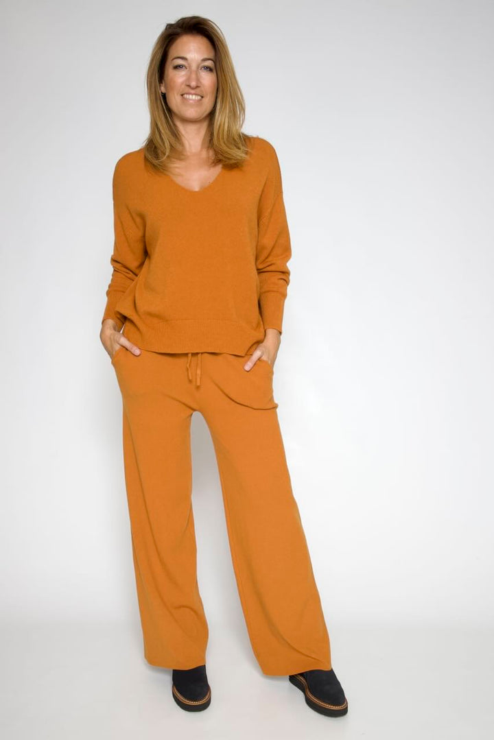 PANTALON BY09070-NARANJA