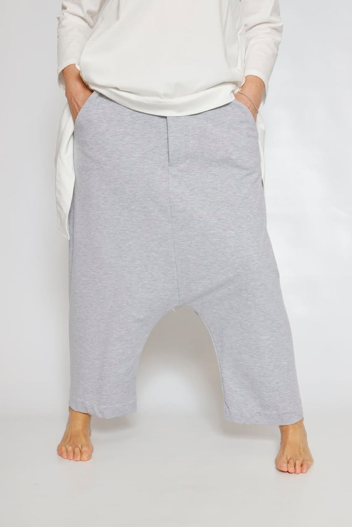 PANTALÓN P4UU1070-GRIS