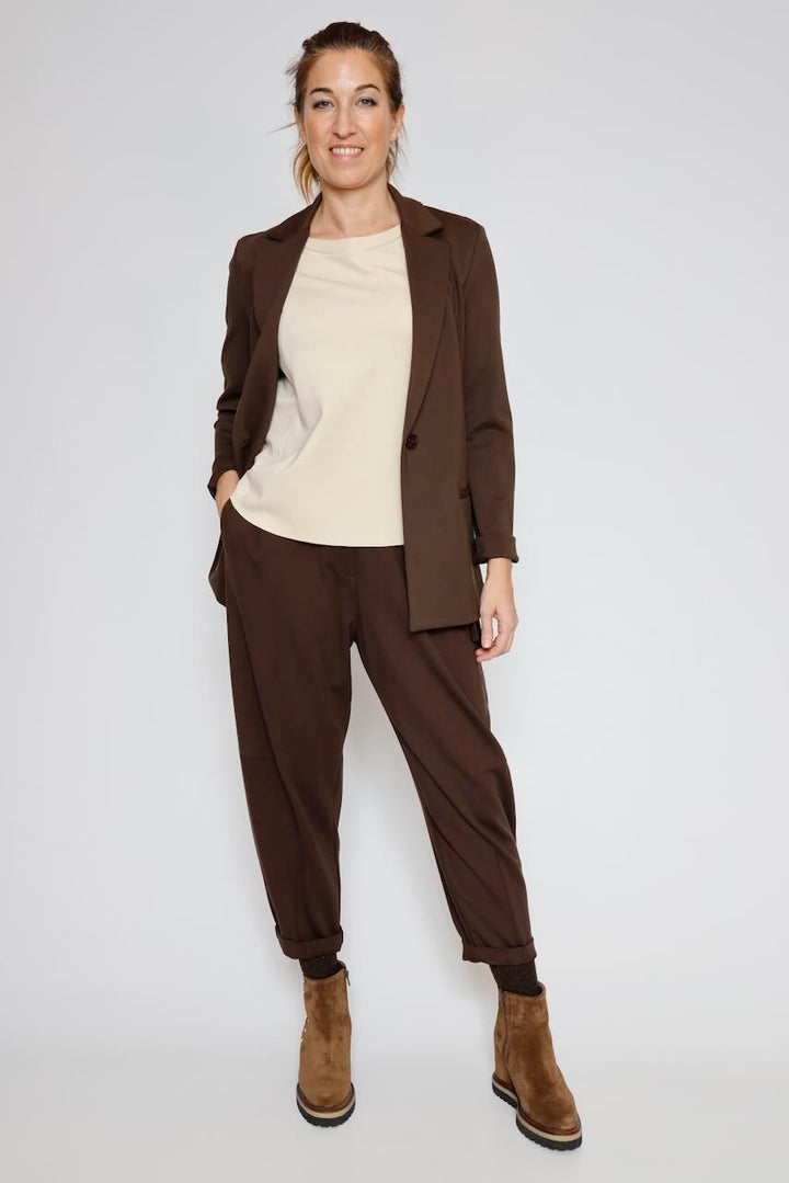 AMERICANA OVER JAH1KHZ-MARRON