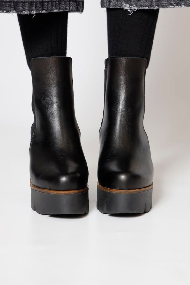 BOOT 45491705-BLACK