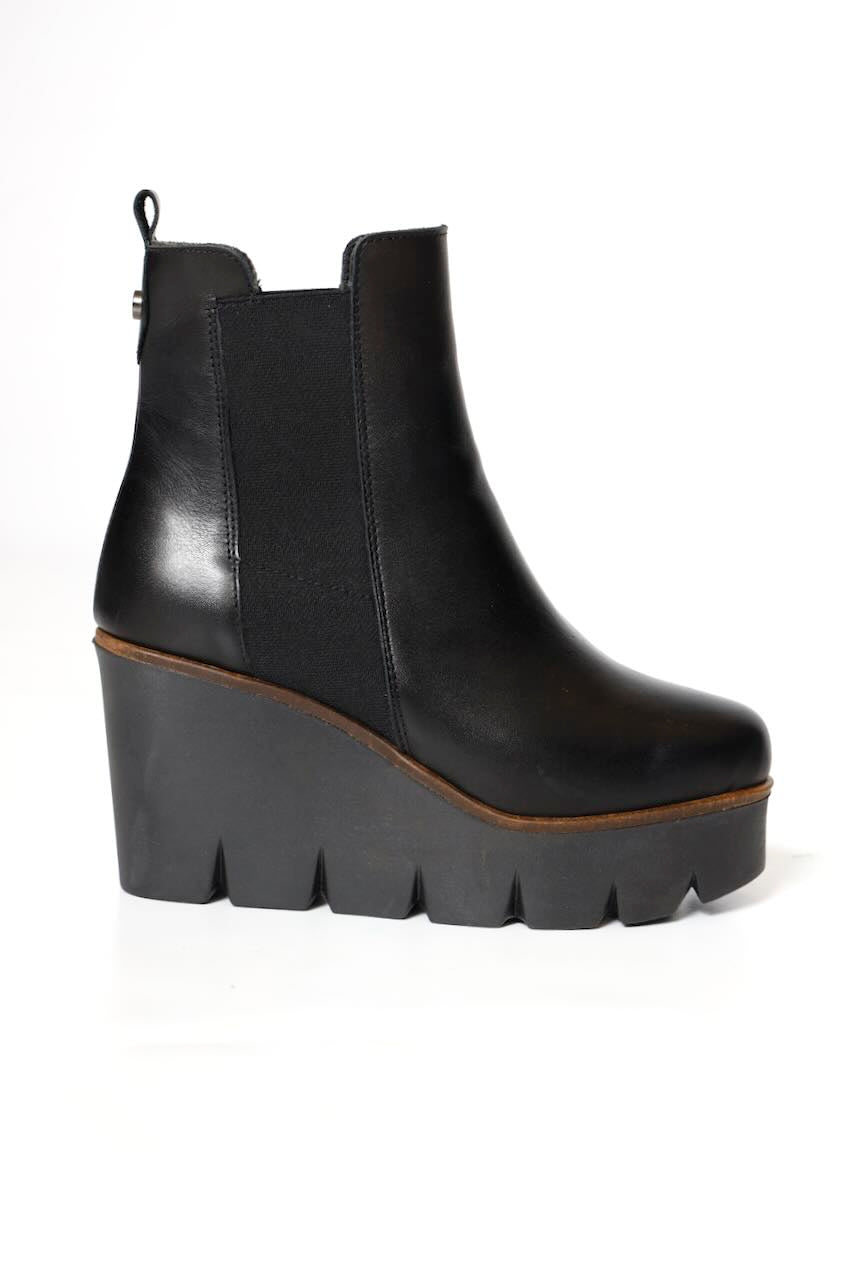 BOOT 45491705-BLACK
