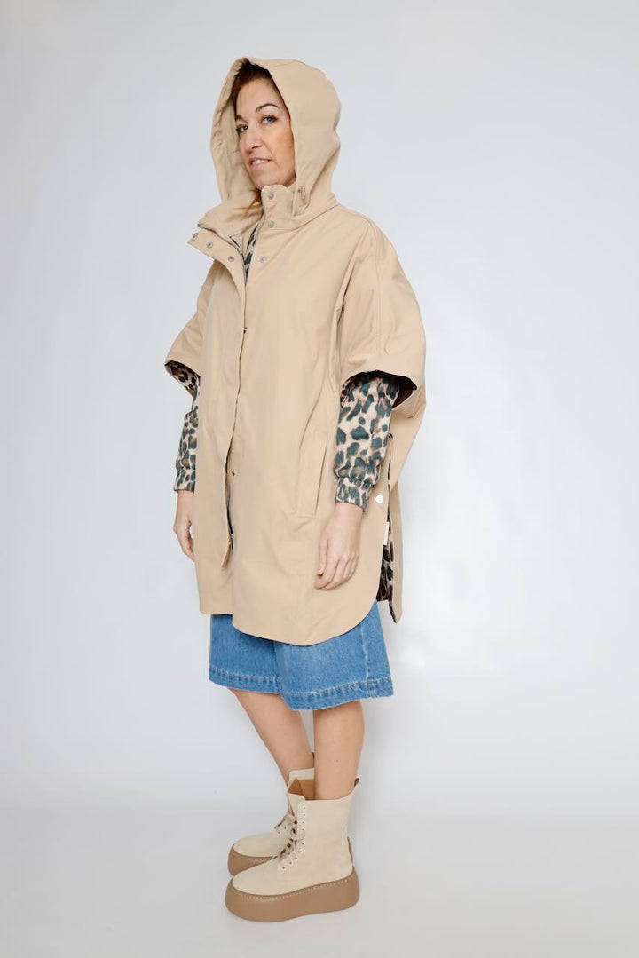 CAPA  GUST.7002621-BEIGE