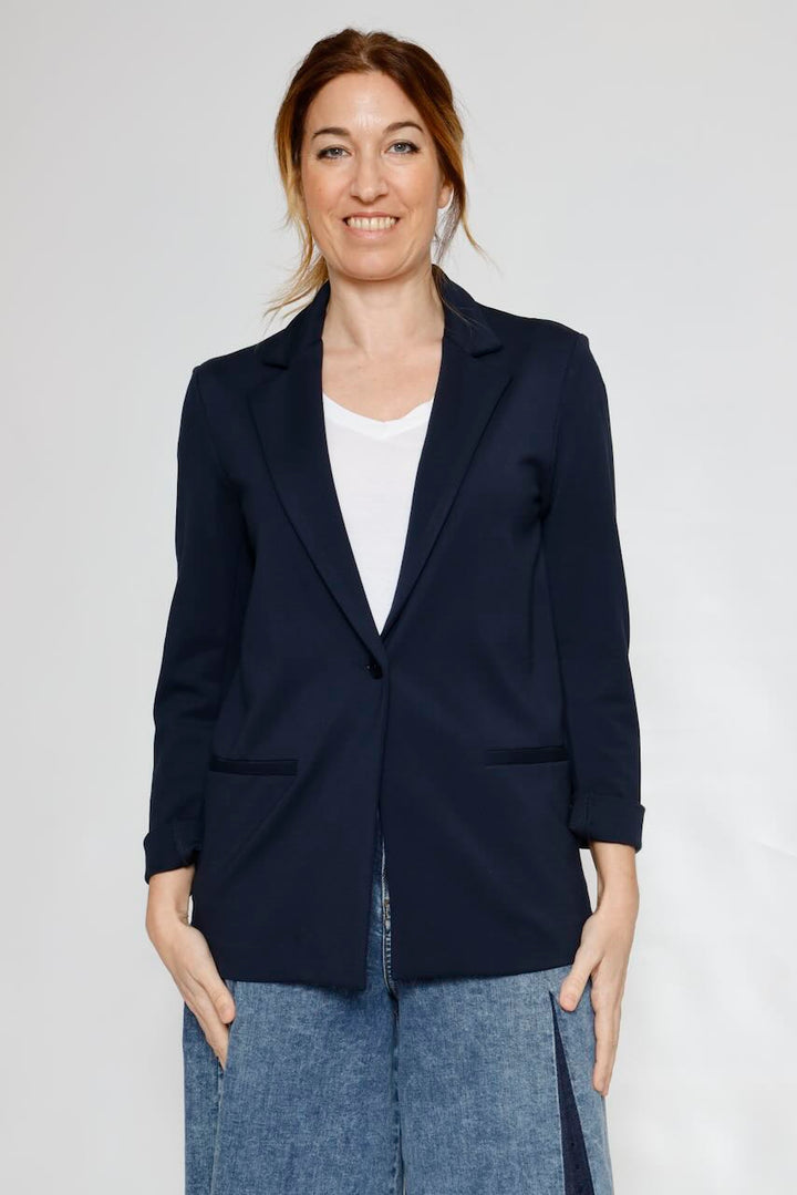 AMERICANA OVER JAH1LHZ-MARINO