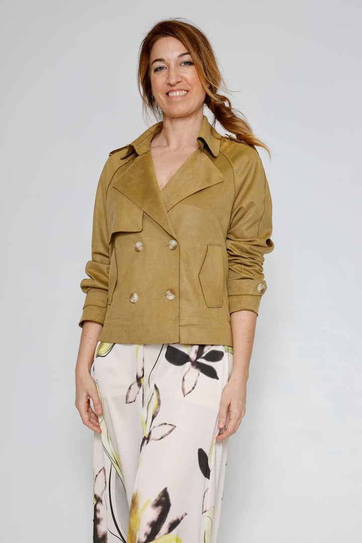 GABARDINA CORTA DOONA.7002621-OLIVA