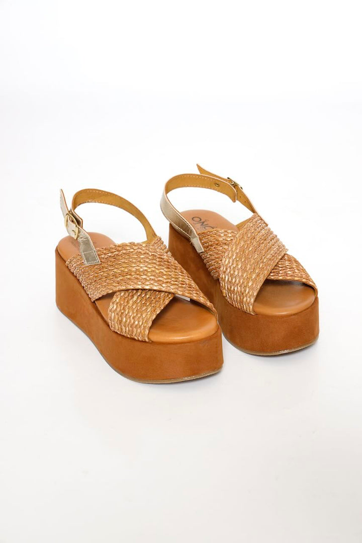 SANDALIA PLATAFORMA A85631-CAMEL